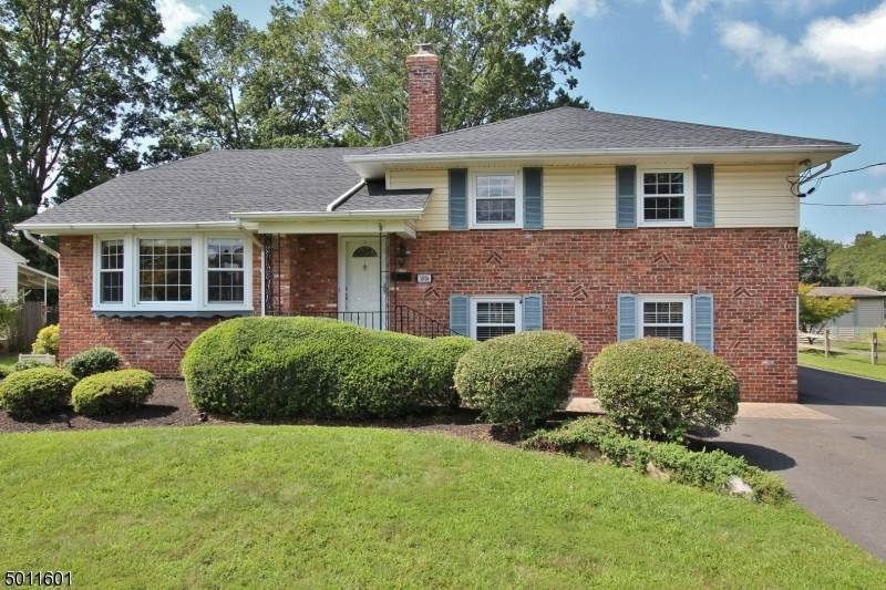 3006 Norwood Ave - Photo 1