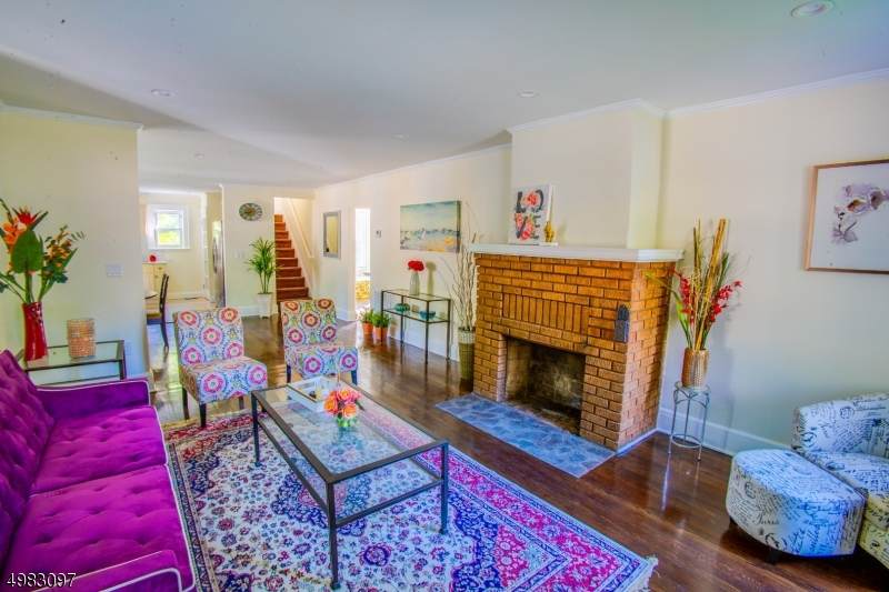 919 Washington Ave - Photo 1