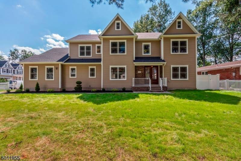 110 Ayliffe Ave - Photo 1