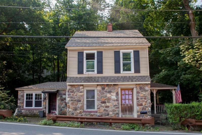 57 Brunswick Ave - Photo 1