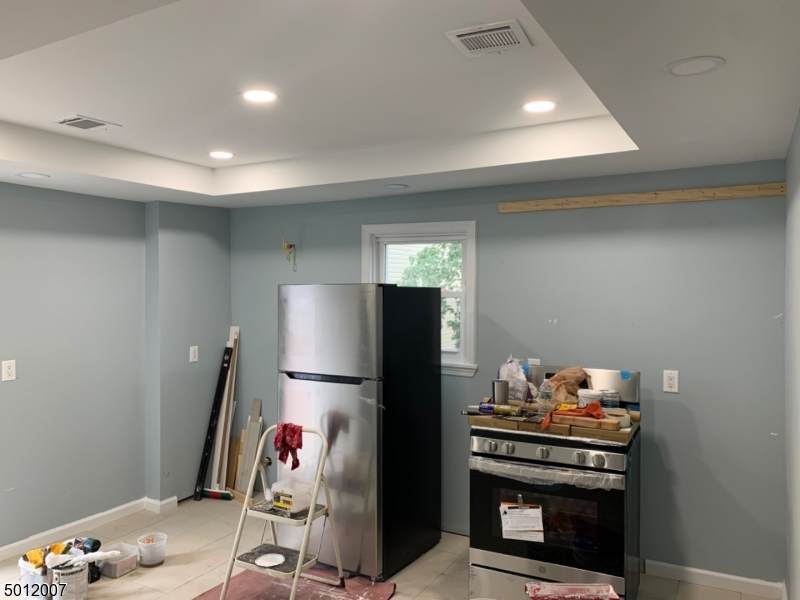 307 Jefferson Ave - Photo 1