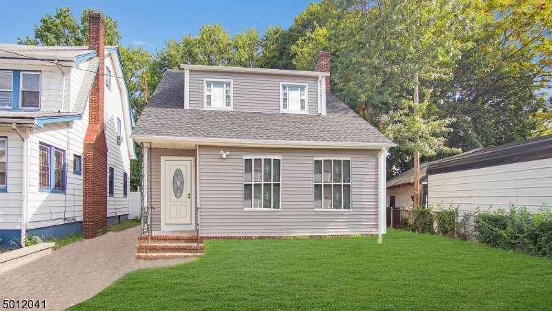 9 Spencer St - Photo 1