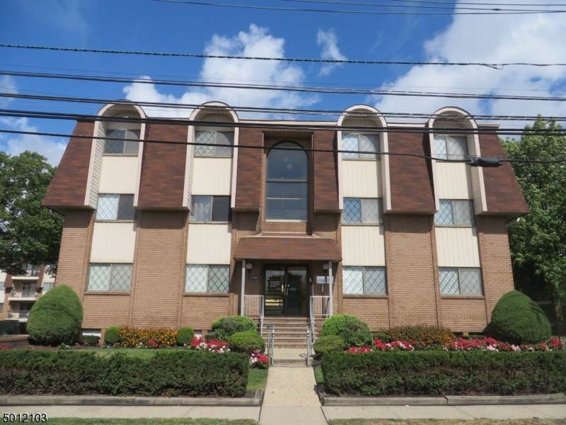 1190 W St Georges Avenue B43 - Photo 1