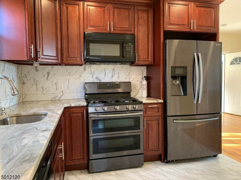 19 Market St - Photo 1