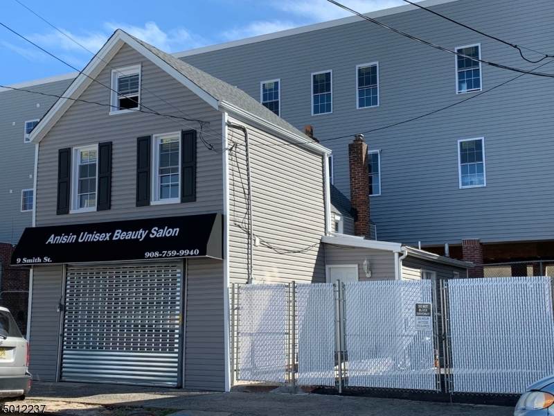 9 Smith St - Photo 1