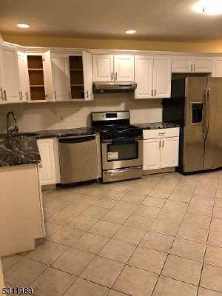 604 Livingston St - Photo 1