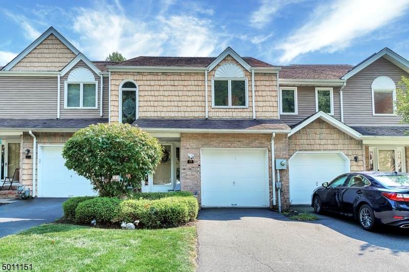 19 Edgefield Dr - Photo 1