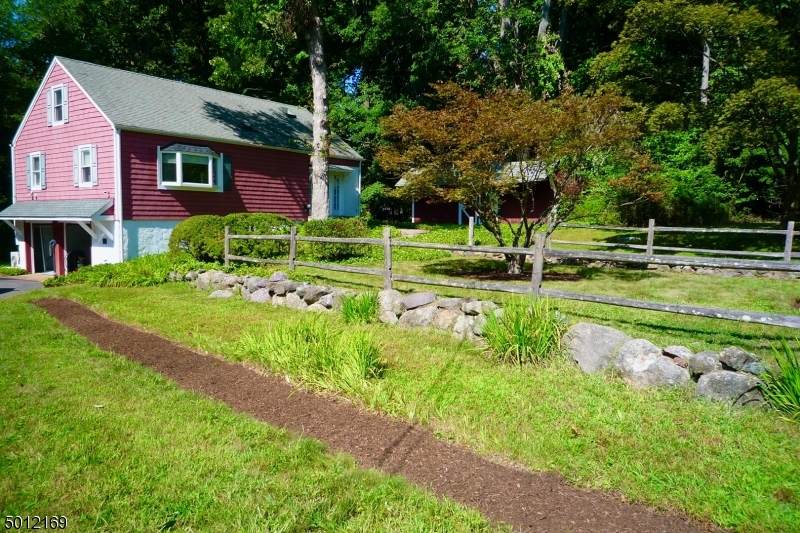48 Oak Rd - Photo 1