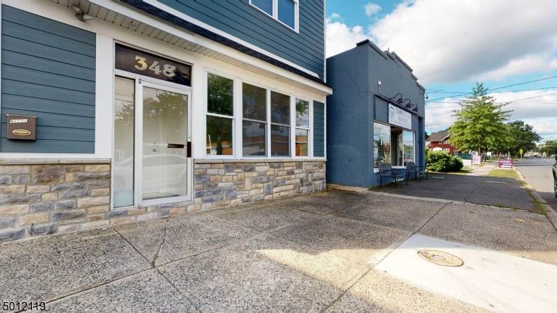 348 E South Ave - Photo 1