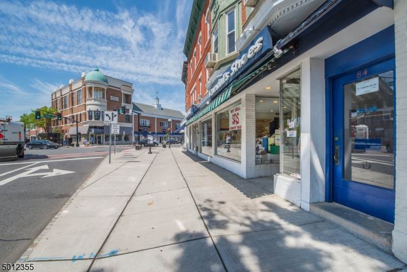 82 Elm St - Photo 1