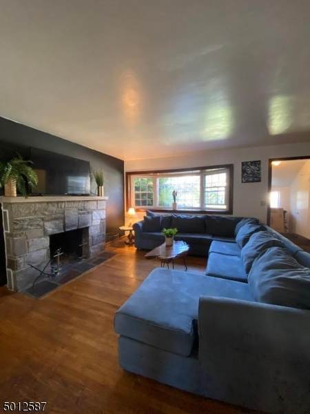 46 Stanford Ave - Photo 1