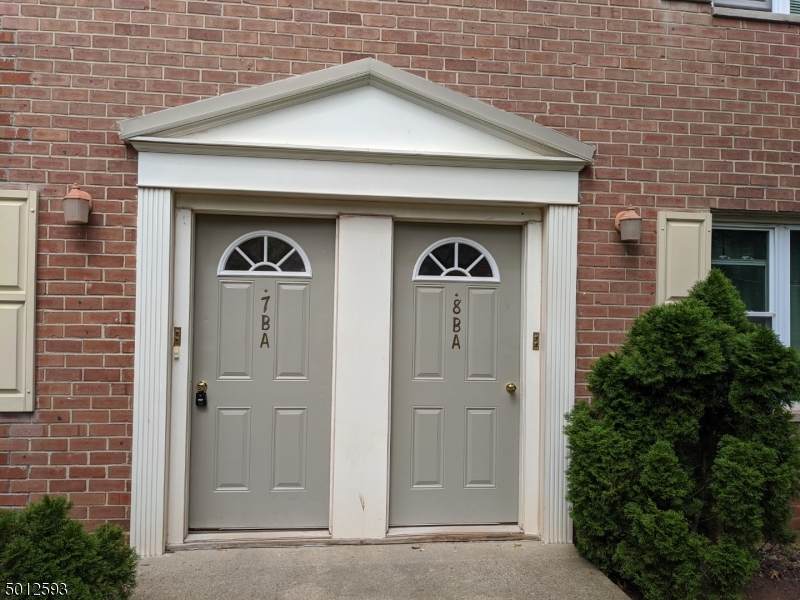 5 York Dr - Photo 1