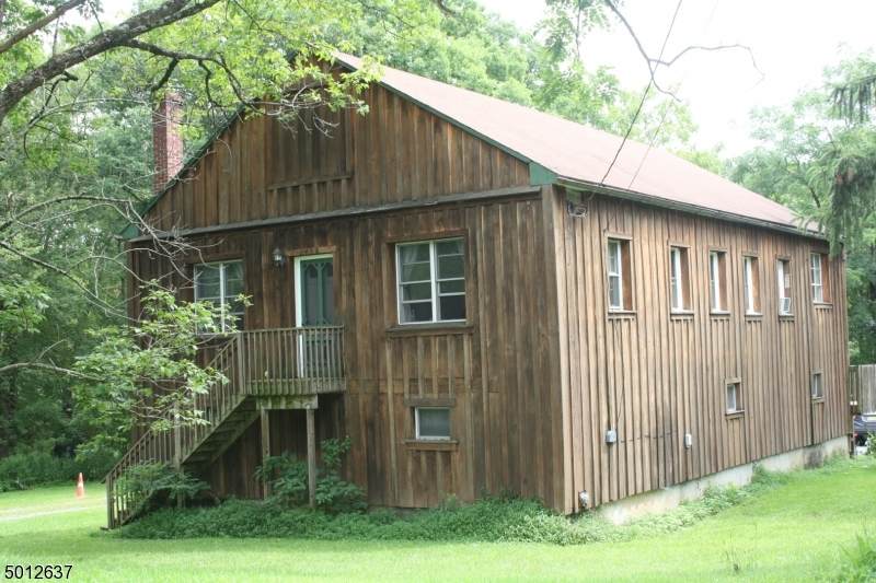 245 Millbrook Rd - Photo 1