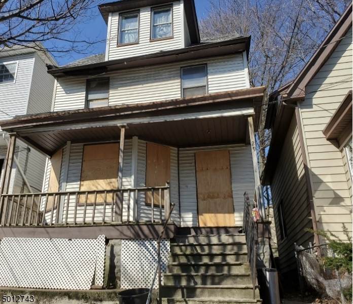 29 Salem St - Photo 1