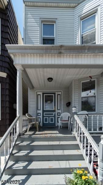 77 Charles St - Photo 1