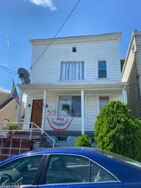 387 Hobart Ave - Photo 1