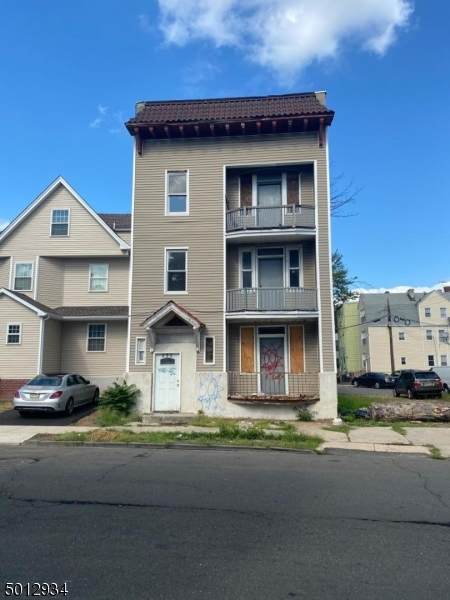 120 4TH AVE - Photo 1