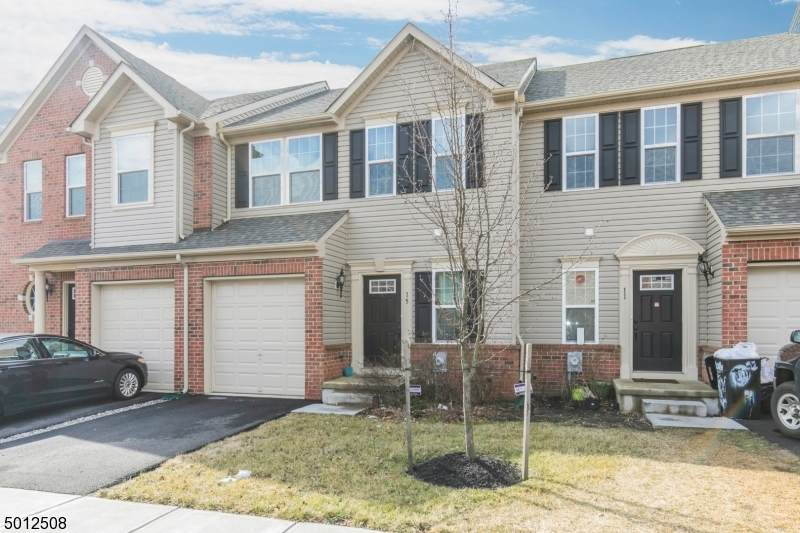 15 Panfili Ln - Photo 1