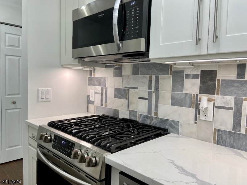 828 Main Street - Photo 1