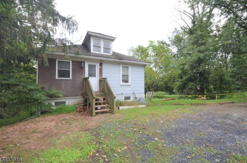 841 Uniontown Rd. - Photo 1