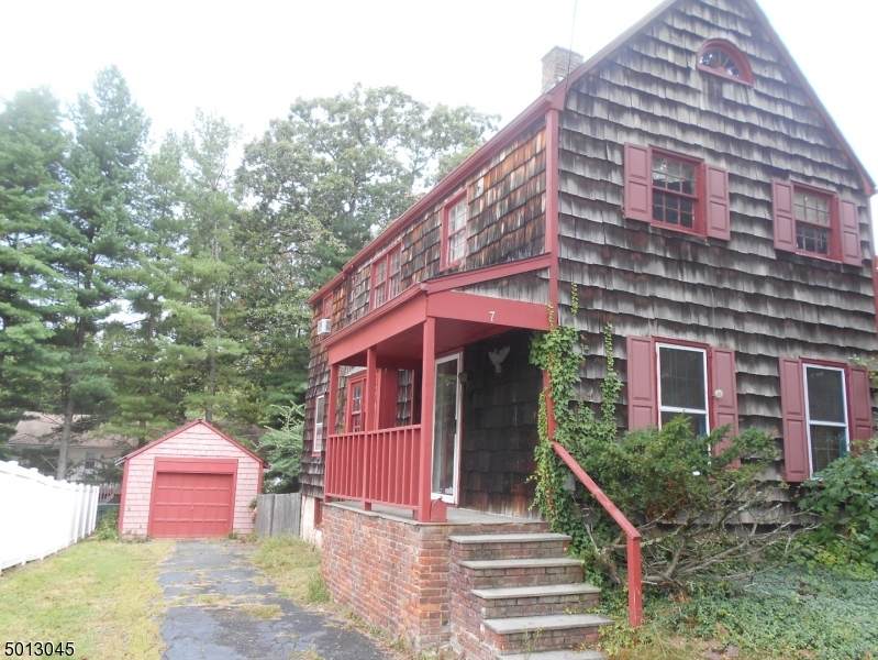 7 Maple Ave - Photo 1