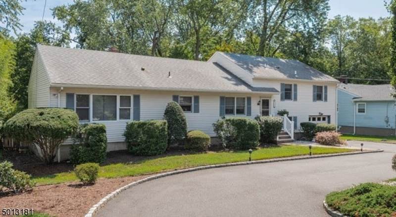 190 Mountain Ave - Photo 1