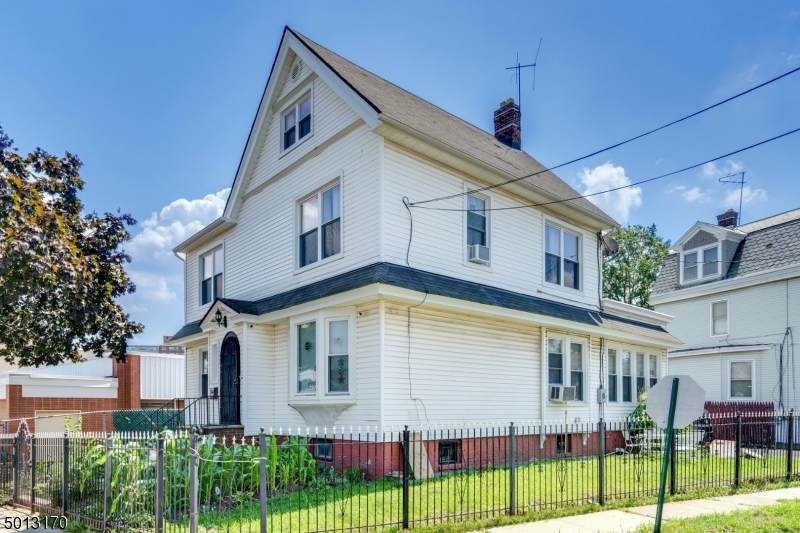 694 Nye Ave - Photo 1