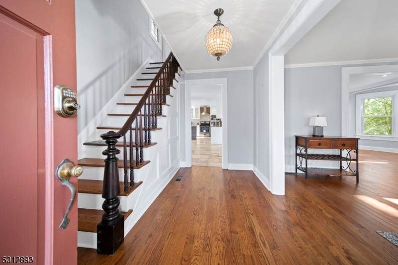 39 Wesley Ave - Photo 1