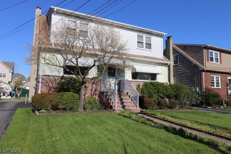 172 Kanouse St - Photo 1