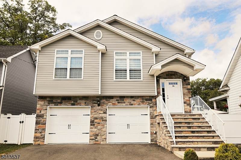 26 W Elm St - Photo 1