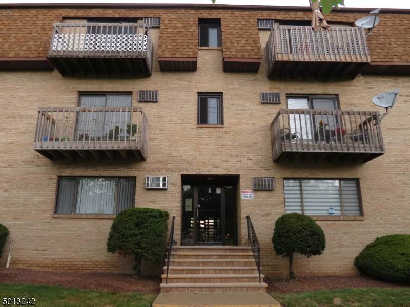 2 Honiss Street - Photo 1