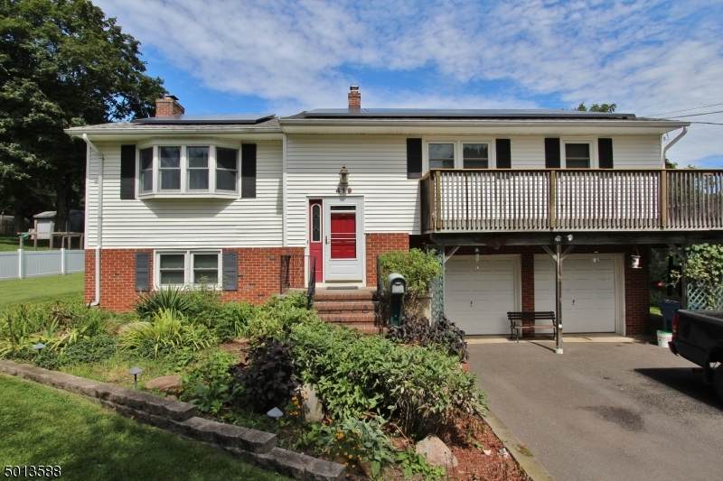 419 Firth St - Photo 1
