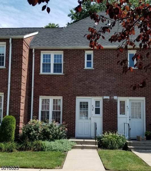 43 Parkway Village - Photo 1