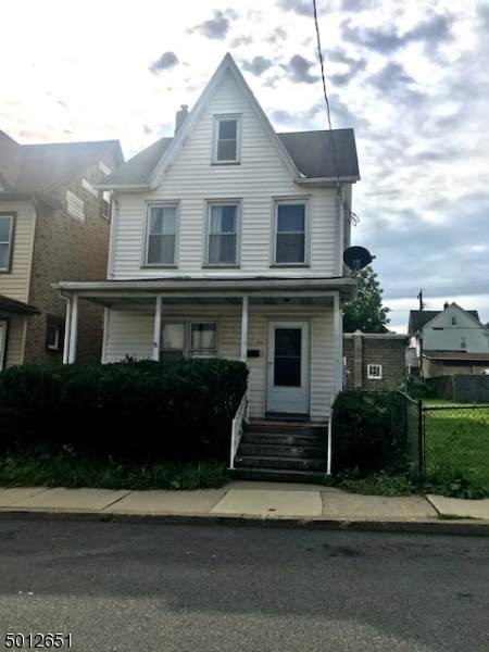 114 Summit Ave - Photo 1