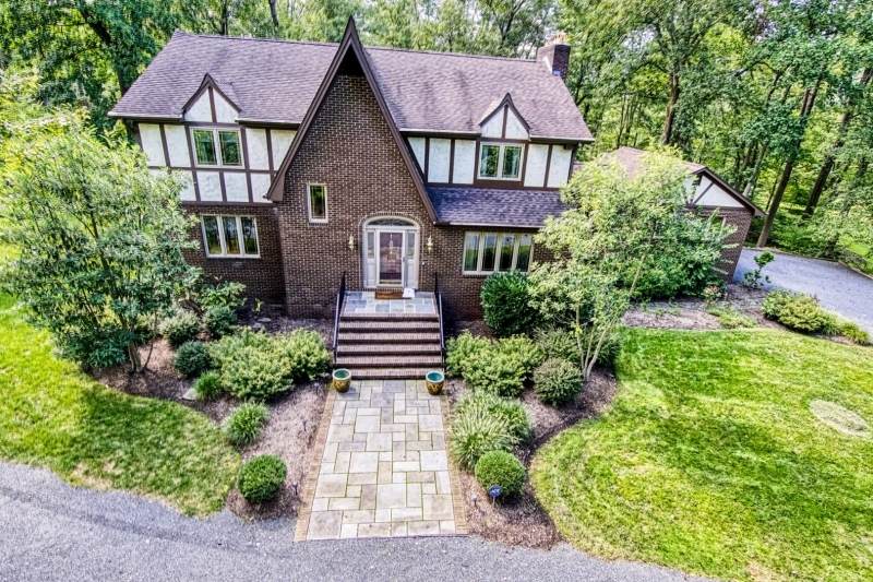 1 Stephen Dr - Photo 1