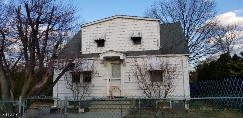 147 Chestnut St - Photo 1