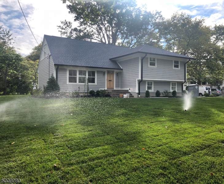2 Oneida Dr - Photo 1