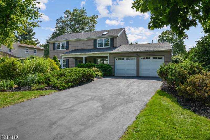 13 Larsen Rd - Photo 1