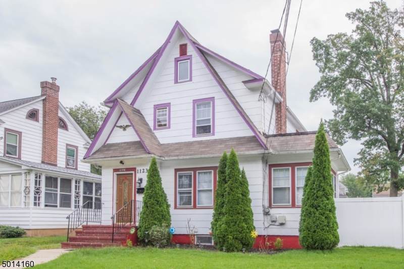 1123 W 5Th St - Photo 1