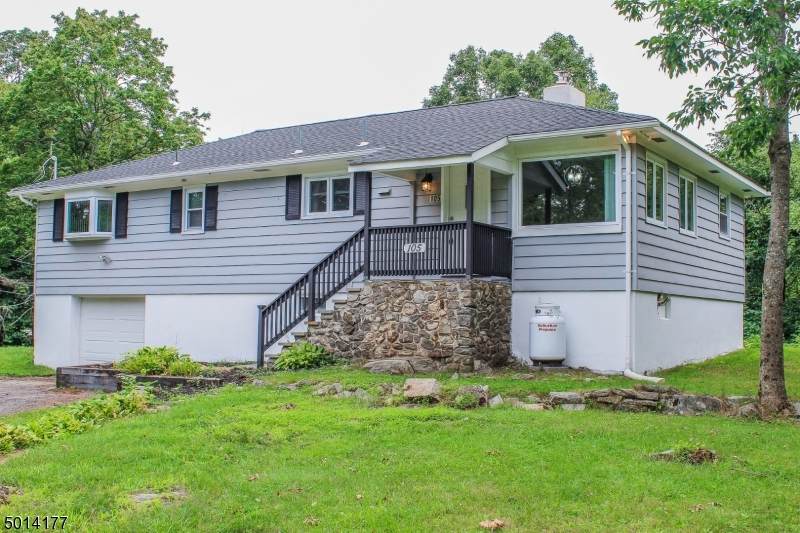105 Vista Dr - Photo 1