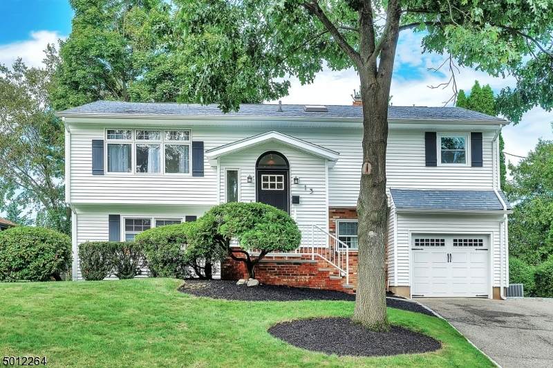 13 Villa Rd - Photo 1