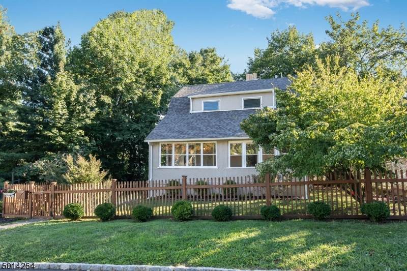 14 Brainard St - Photo 1