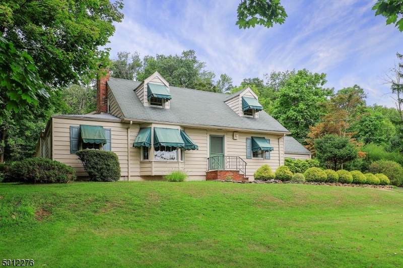 2153 Washington Valley Rd - Photo 1