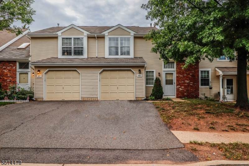 46 Whitby Cir - Photo 1