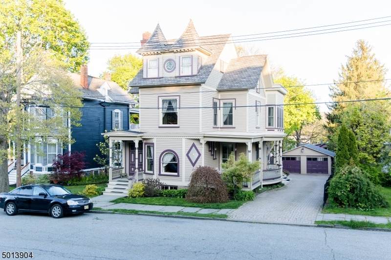 307 Church St - Photo 1