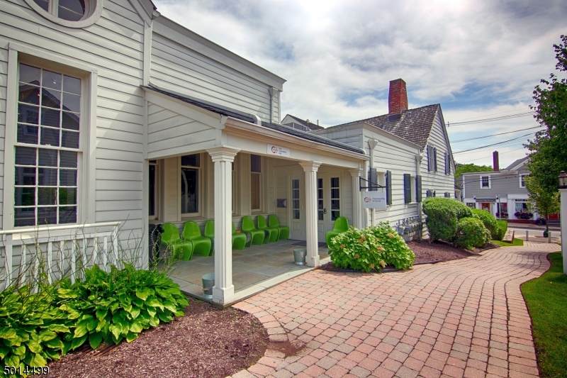 2 Morristown Rd - Photo 1