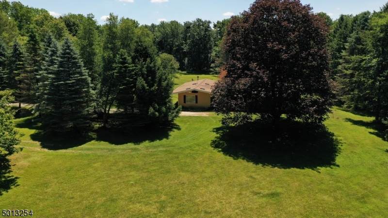 1 Stone Briar Dr - Photo 1