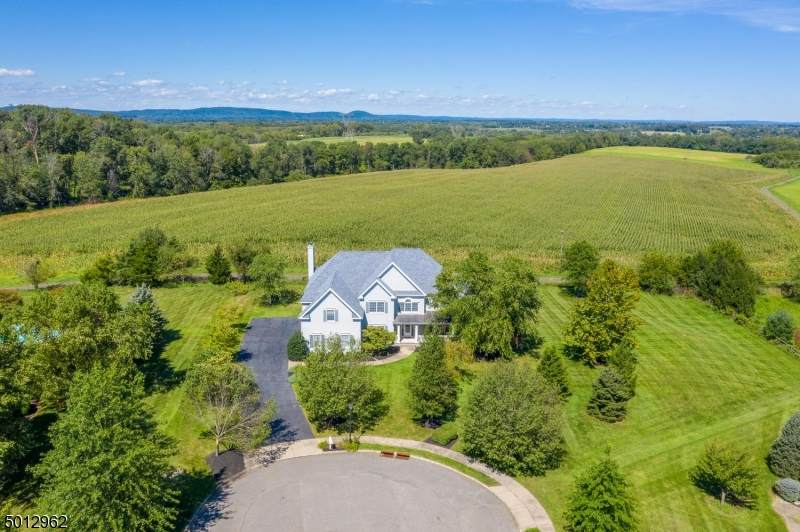 2 Groff Ct - Photo 1