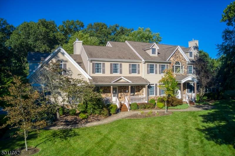 4 Julia Ct - Photo 1