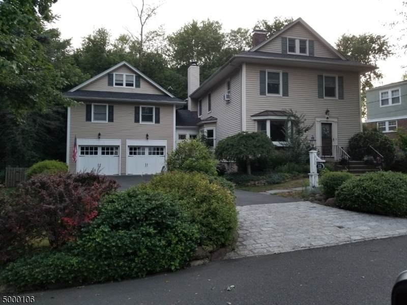 11 Willow St - Photo 1